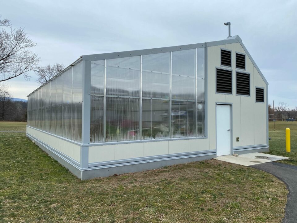 Saugerties School Gets Growing in Their Ceres Greenhouse